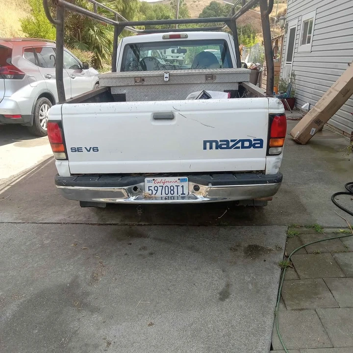 2000 Mazda B Series 5th Gen - Image 8 of 12