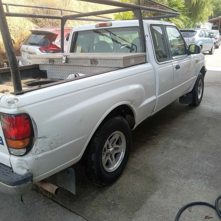2000 Mazda B Series 5th Gen - Image 10 of 12