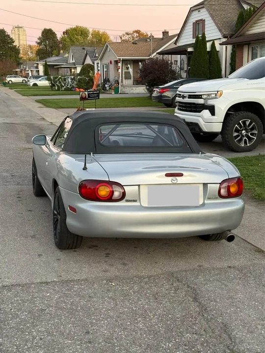2000 Mazda NB MX-5 Miata - Image 5 of 6