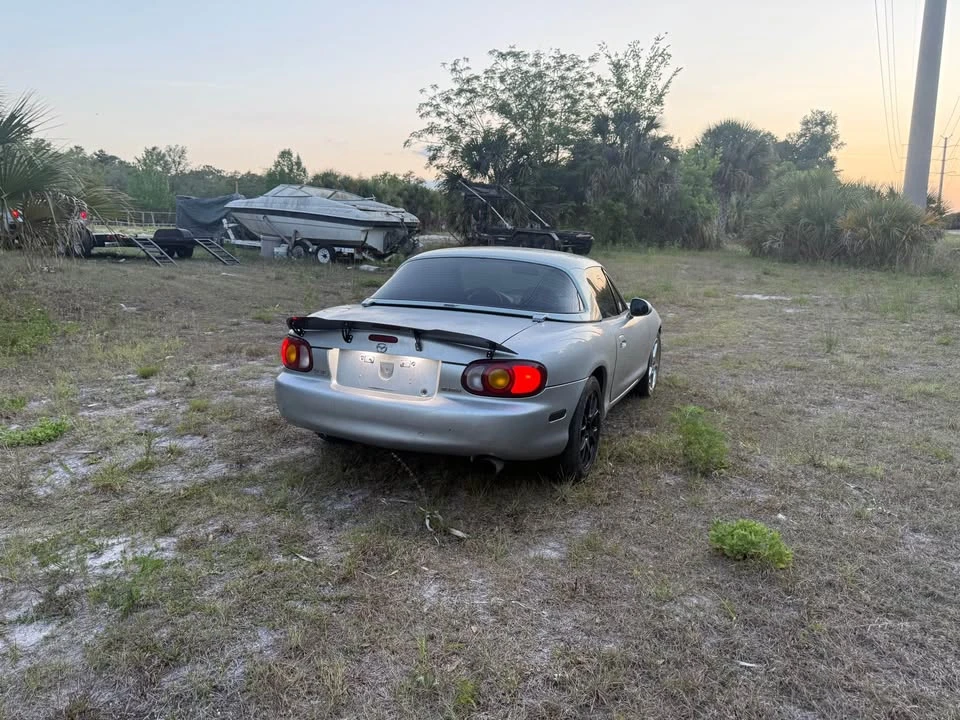 2000 Mazda NB MX-5 Miata - Image 3 of 8