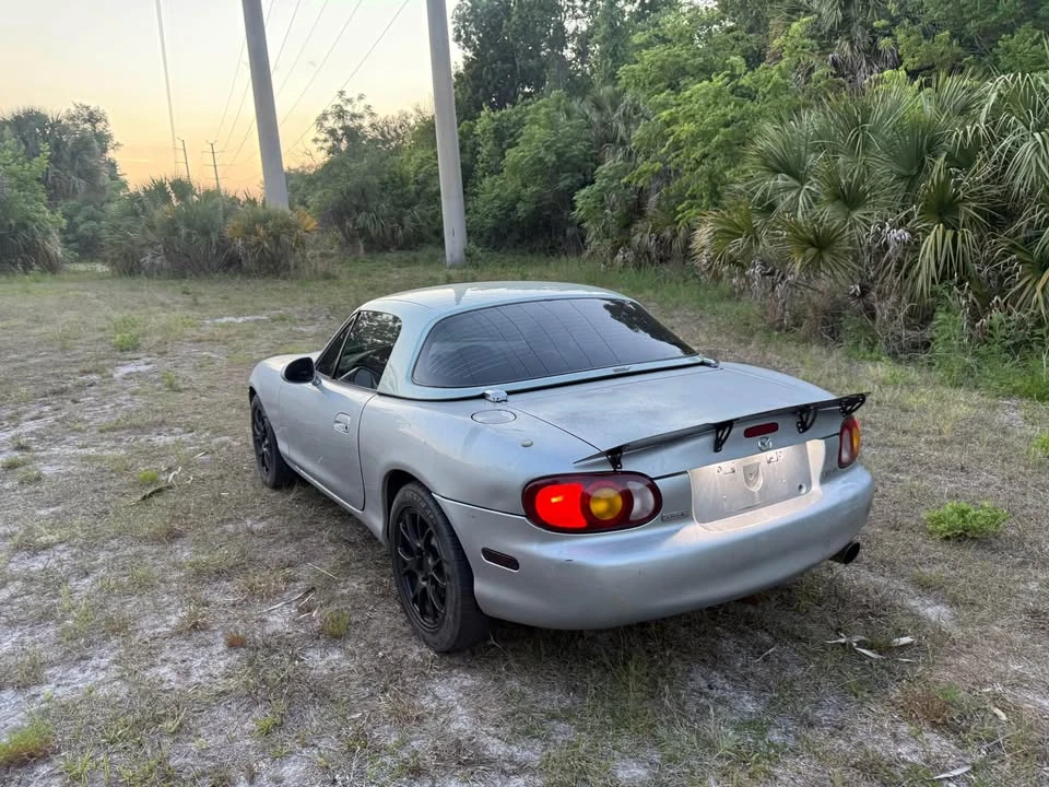 2000 Mazda NB MX-5 Miata - Image 4 of 8