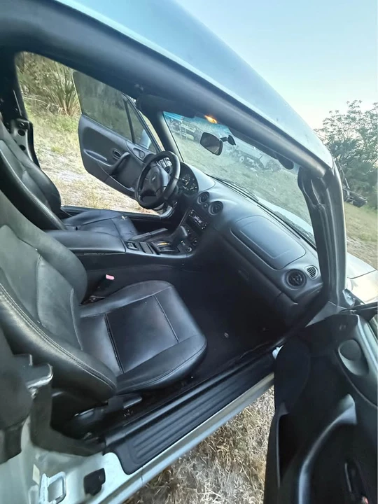 2000 Mazda NB MX-5 Miata - Image 7 of 8
