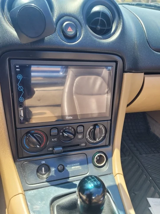 2000 Mazda NB MX-5 Miata - Image 17 of 20
