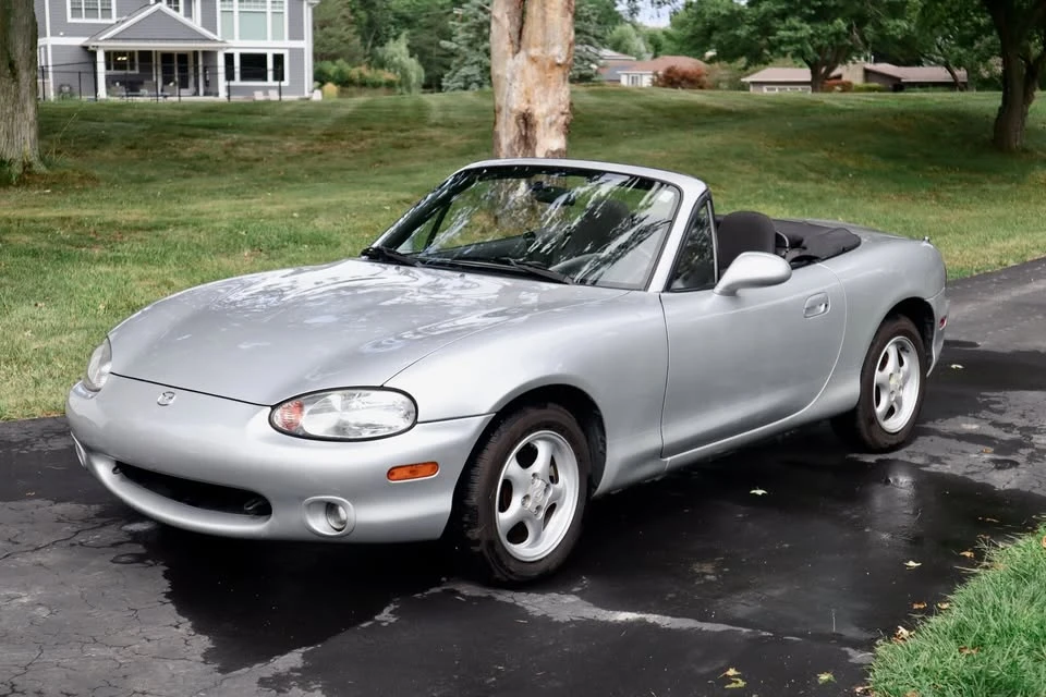 2000 Mazda NB MX-5 Miata - Image 3 of 8