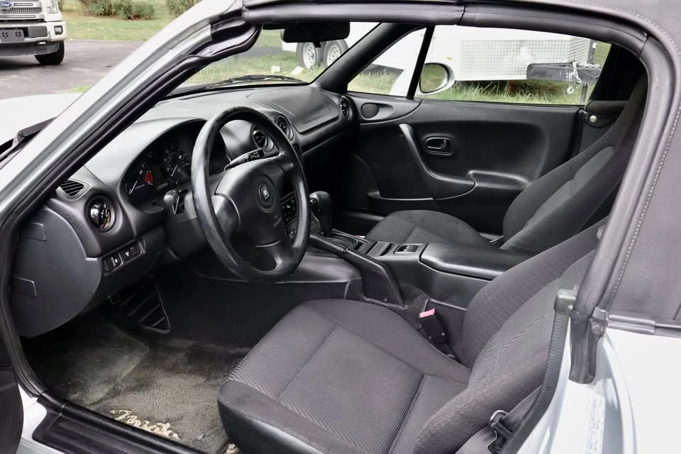 2000 Mazda NB MX-5 Miata - Image 7 of 8