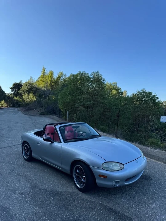 2000 Mazda NB MX-5 Miata - Image 7 of 8