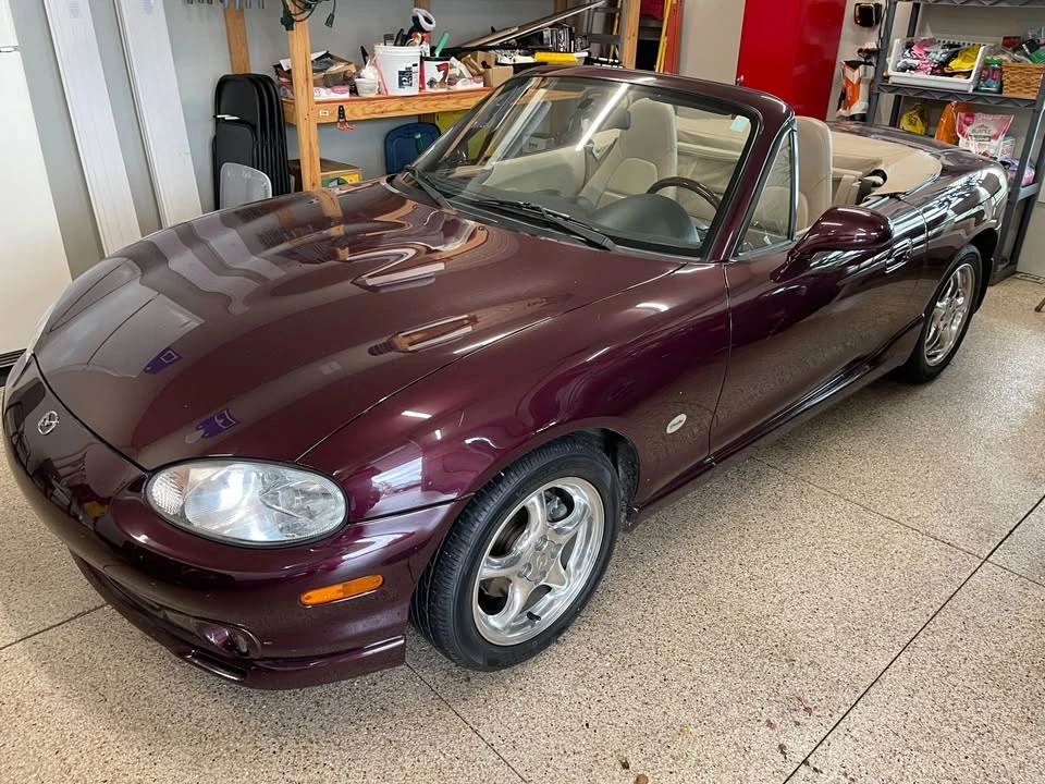 2000 Mazda NB MX-5 Miata - Image 2 of 11