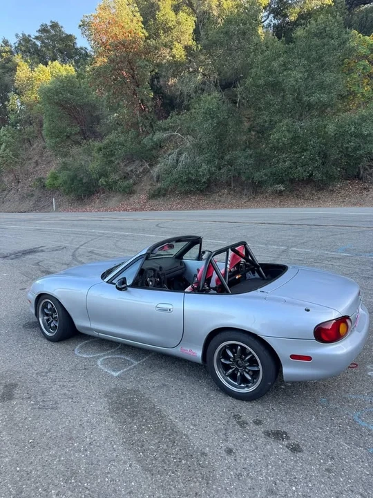 2000 Mazda NB MX-5 Miata - Image 2 of 8