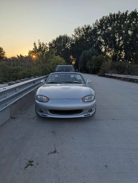 2000 Mazda NB MX-5 Miata - Image 3 of 7