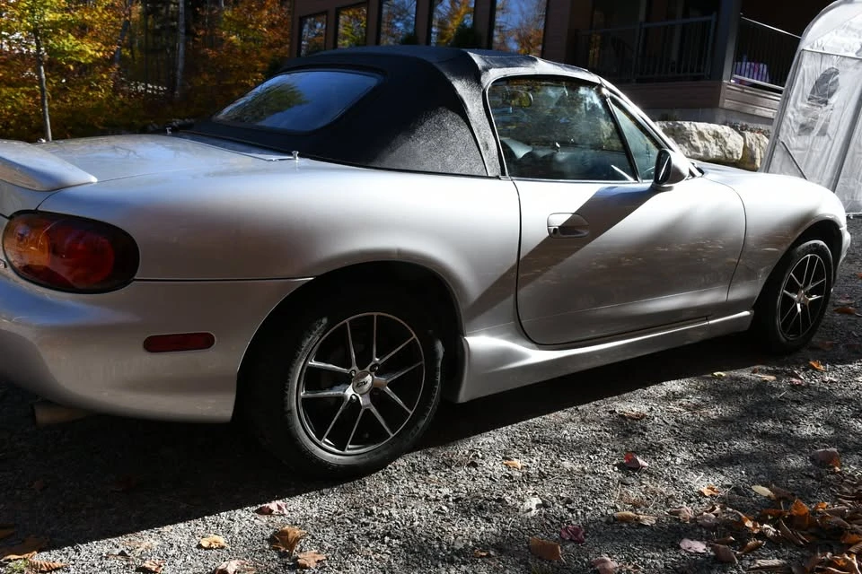 2000 Mazda NB MX-5 Miata - Image 4 of 18