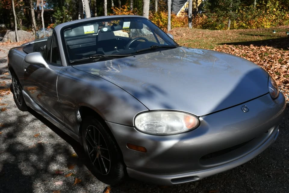2000 Mazda NB MX-5 Miata - Image 11 of 18