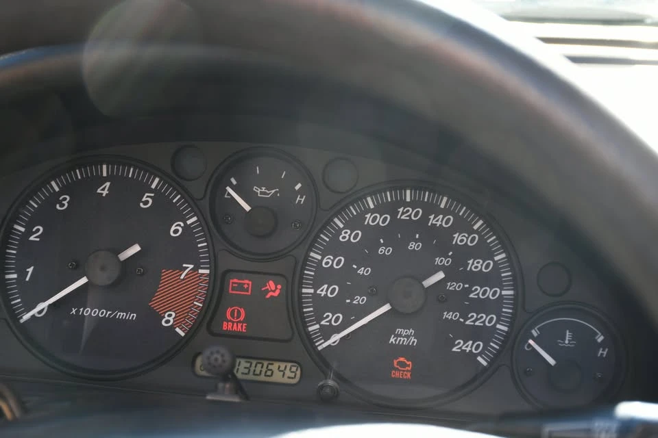 2000 Mazda NB MX-5 Miata - Image 17 of 18