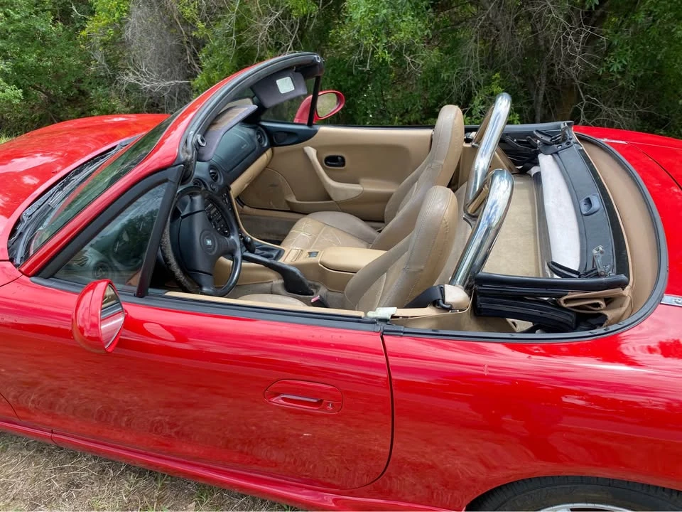 2000 Mazda NB MX-5 Miata - Image 2 of 13