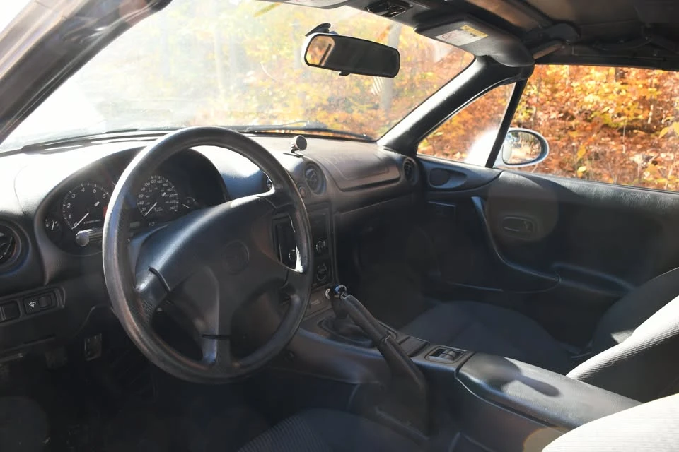 2000 Mazda NB MX-5 Miata - Image 6 of 18