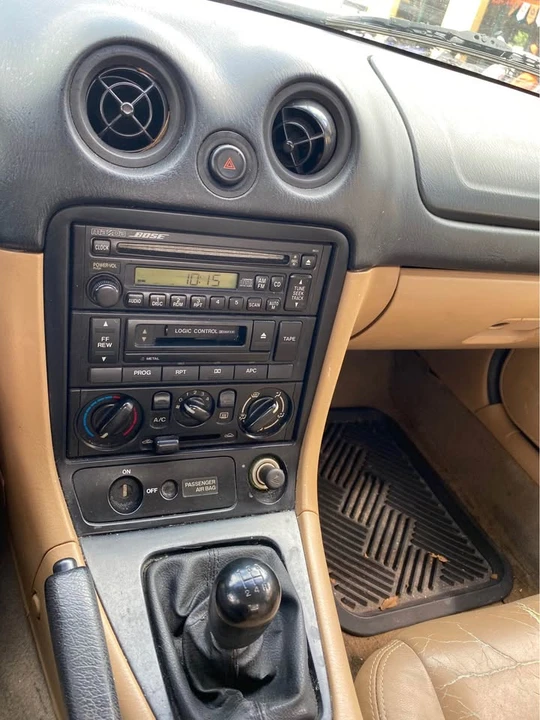 2000 Mazda NB MX-5 Miata - Image 7 of 13