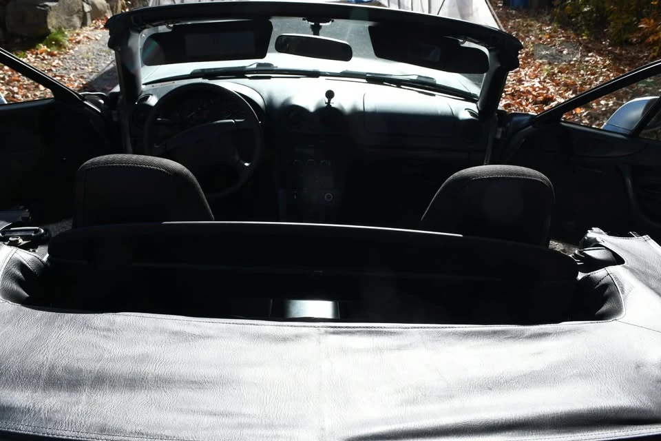 2000 Mazda NB MX-5 Miata - Image 8 of 18