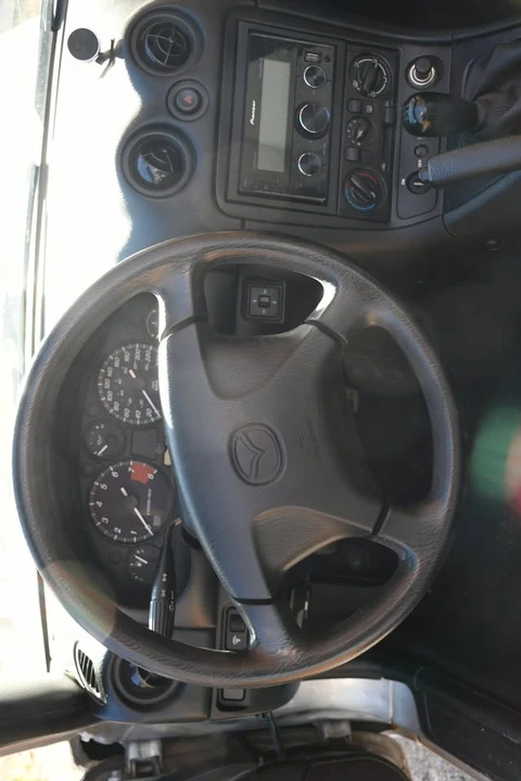 2000 Mazda NB MX-5 Miata - Image 15 of 18