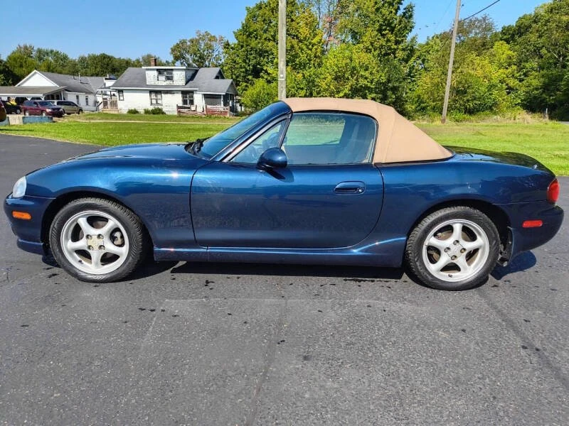 2000 Mazda NB MX-5 Miata - Image 2 of 13