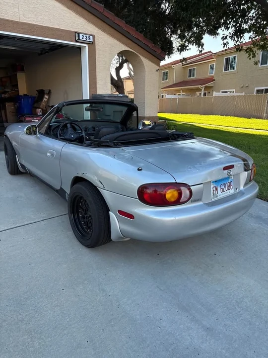 2000 Mazda NB MX-5 Miata - Image 2 of 5
