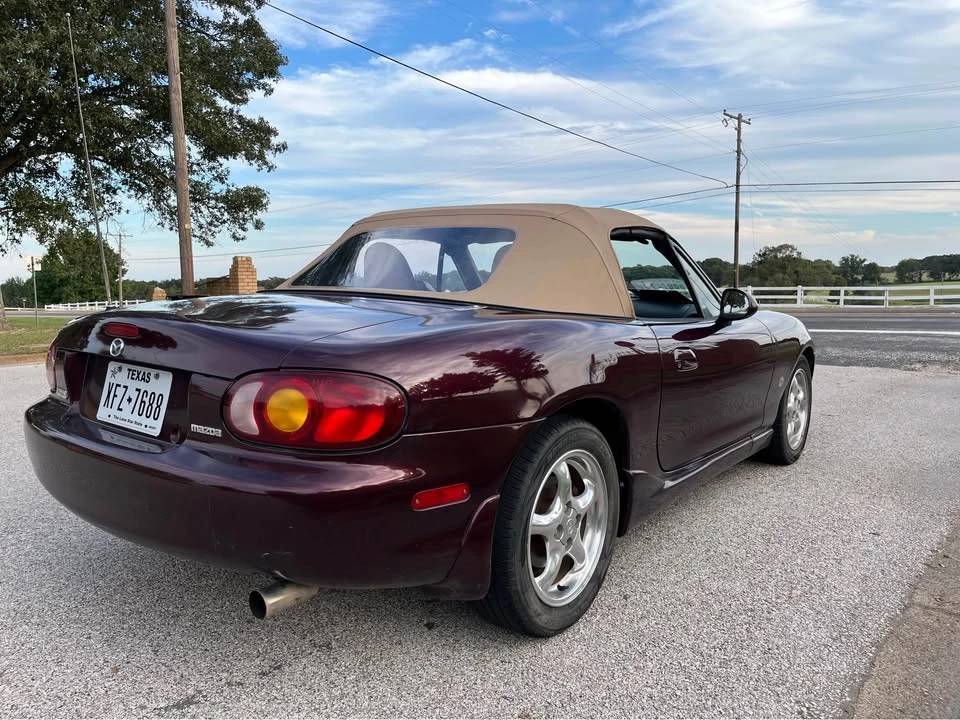 2000 Mazda NB MX-5 Miata - Image 2 of 20