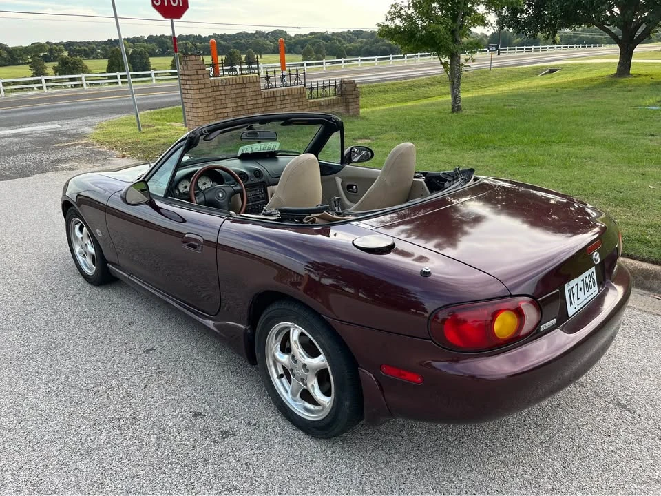 2000 Mazda NB MX-5 Miata - Image 17 of 20
