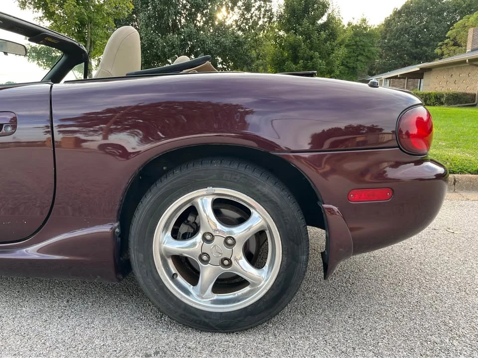 2000 Mazda NB MX-5 Miata - Image 18 of 20