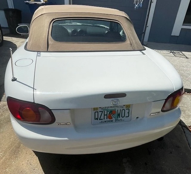 2000 Mazda NB MX-5 Miata - Image 4 of 9