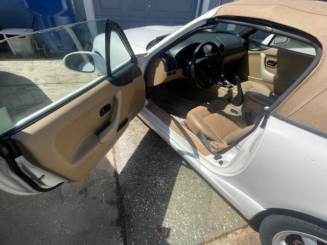 2000 Mazda NB MX-5 Miata - Image 5 of 9