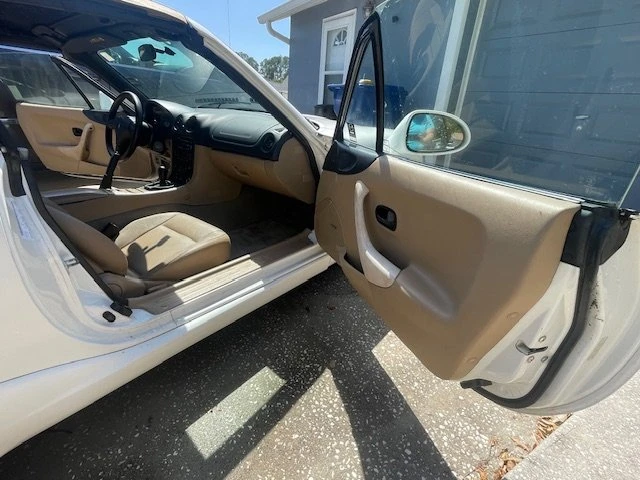2000 Mazda NB MX-5 Miata - Image 7 of 9