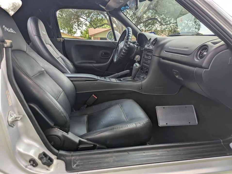 2000 Mazda NB MX-5 Miata - Image 8 of 8