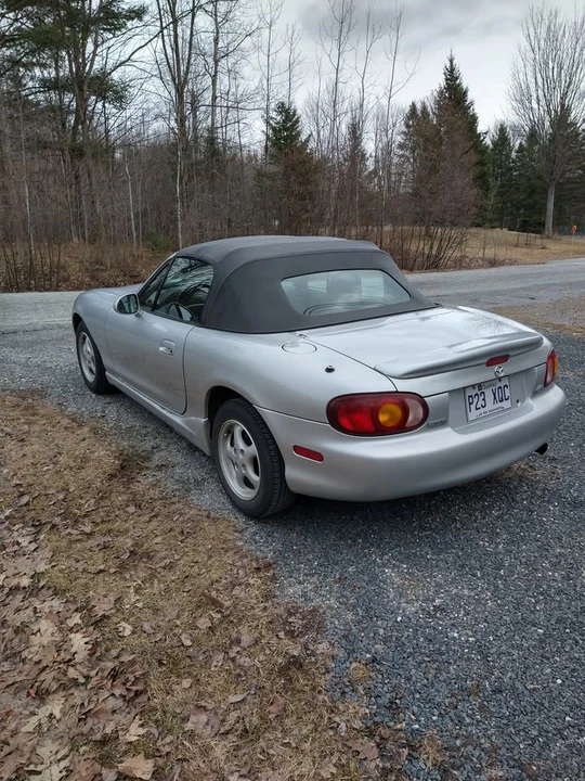 2000 Mazda NB MX-5 Miata - Image 6 of 7