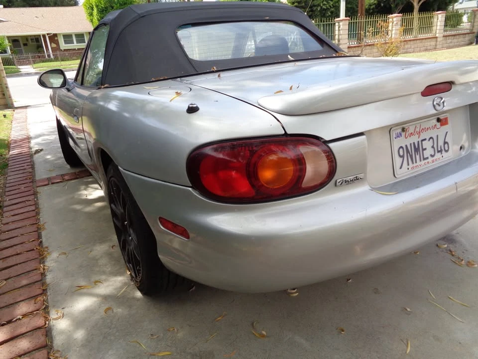 2000 Mazda NB MX-5 Miata - Image 8 of 11