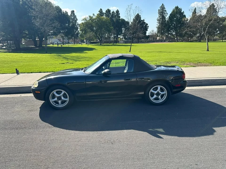 2000 Mazda NB MX-5 Miata - Image 4 of 13