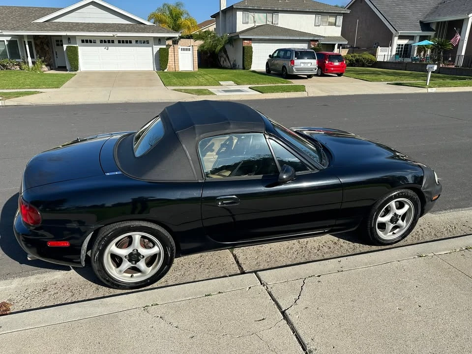 2000 Mazda NB MX-5 Miata - Image 9 of 13
