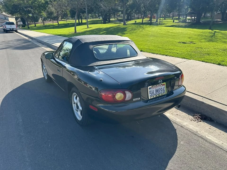 2000 Mazda NB MX-5 Miata - Image 6 of 13