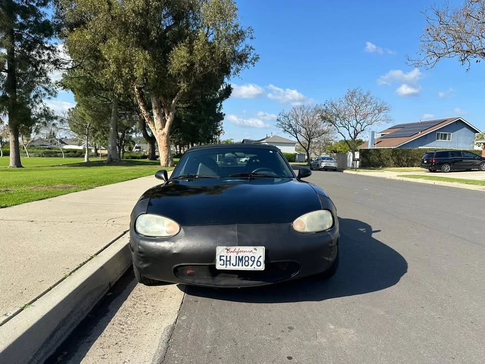 2000 Mazda NB MX-5 Miata - Image 2 of 13