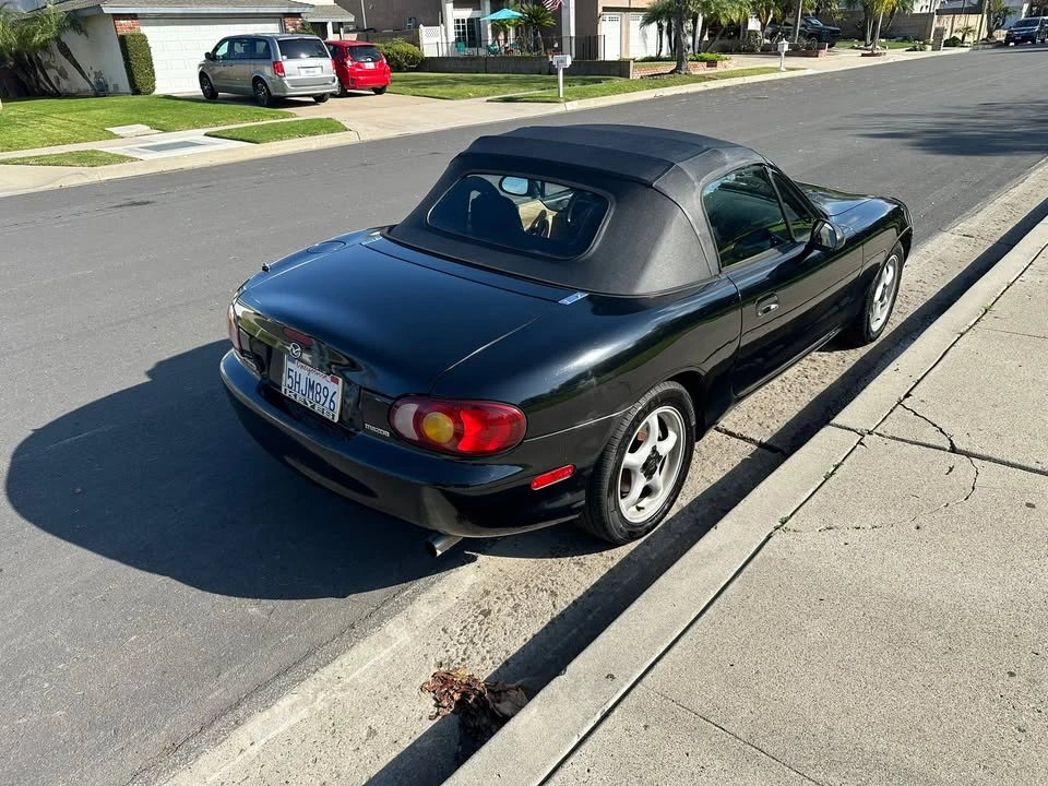 2000 Mazda NB MX-5 Miata - Image 8 of 13