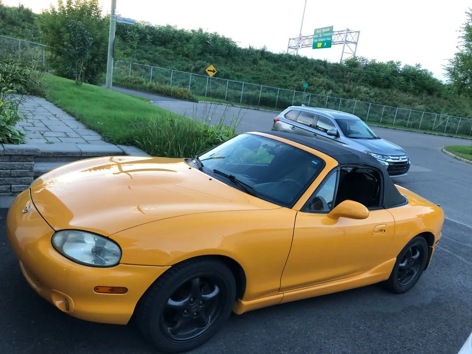 2000 Mazda NB MX-5 Miata - Image 3 of 8