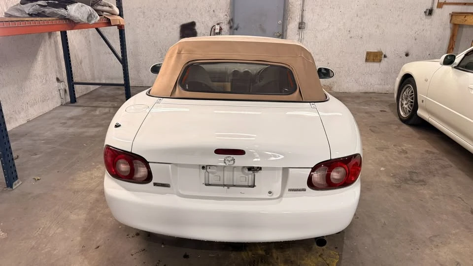 2000 Mazda NB MX-5 Miata - Image 4 of 13