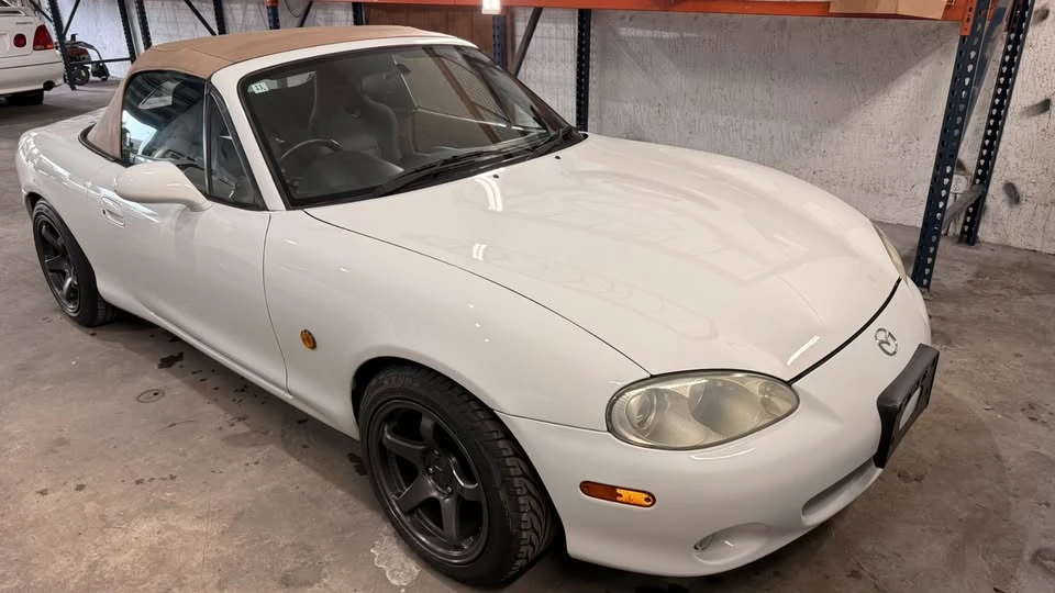 2000 Mazda NB MX-5 Miata - Image 3 of 13