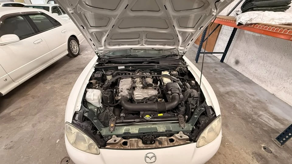 2000 Mazda NB MX-5 Miata - Image 12 of 13
