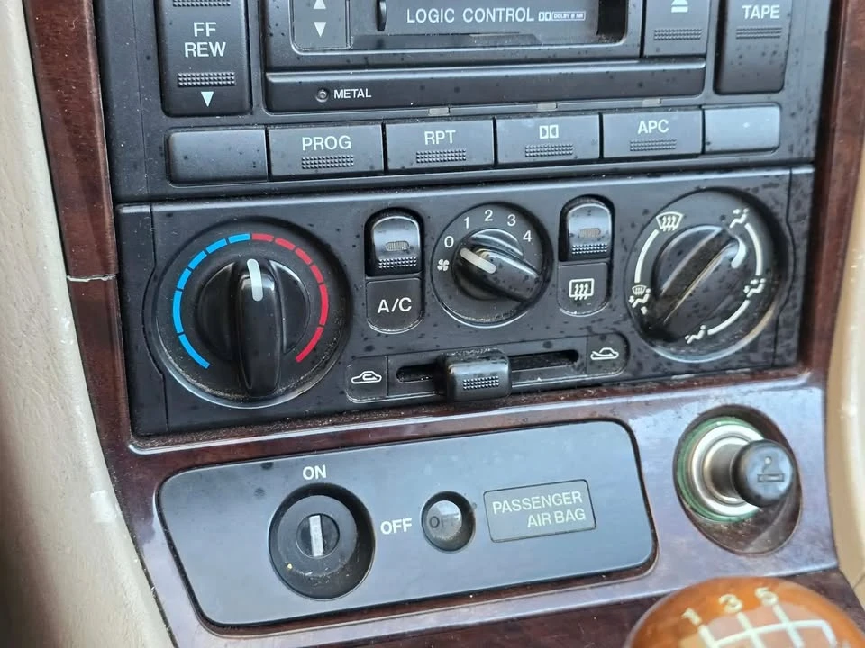 2000 Mazda NB MX-5 Miata - Image 14 of 20