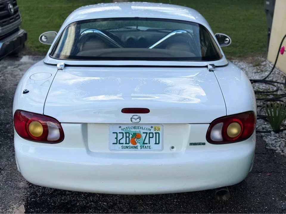 2000 Mazda NB MX-5 Miata - Image 4 of 5
