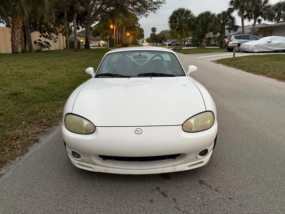 2000 Mazda MX-3 - Image 6 of 14