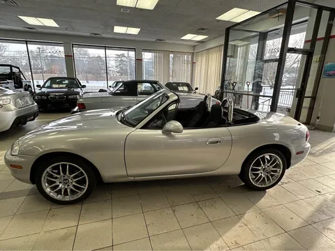 2000 Mazda MX-5