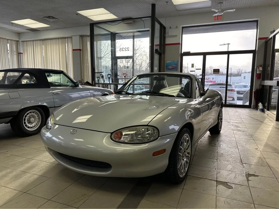 2000 Mazda NB MX-5 Miata - Image 16 of 17