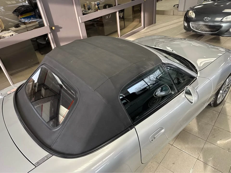 2000 Mazda NB MX-5 Miata - Image 9 of 17