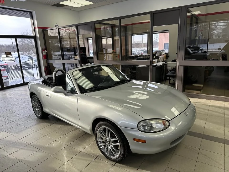 2000 Mazda NB MX-5 Miata - Image 15 of 17