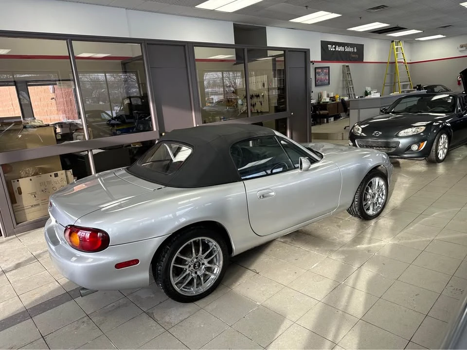 2000 Mazda NB MX-5 Miata - Image 11 of 17