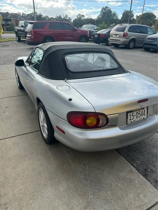 2000 Mazda NB MX-5 Miata - Image 5 of 7